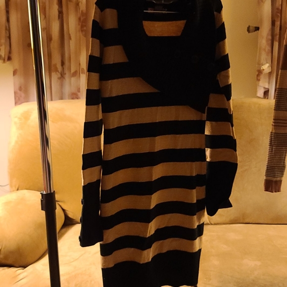 DRESS - Picture 4 of 5